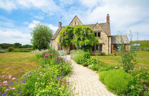 The Organic Cotswolds Cowshed - Photo 27