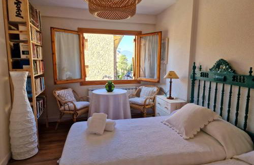 ESQUÍ PIRINEO ARAGONÉS APARTAMENTO EL JUNCARAL Wifi - Photo 4