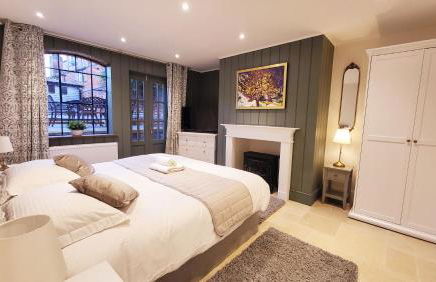 St Michaels Town House - Elegant and Large Holiday Home in the Heart of Gloucester - Foto 3