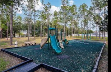 Stylish Retreat with Pool near The Parks - Foto 3