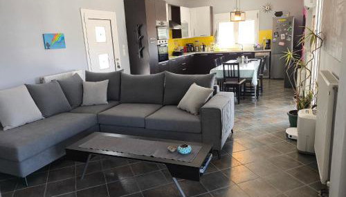 GoAtAndros Superior Two-Bedroom Apartment with Grand Terrace - Photo 3