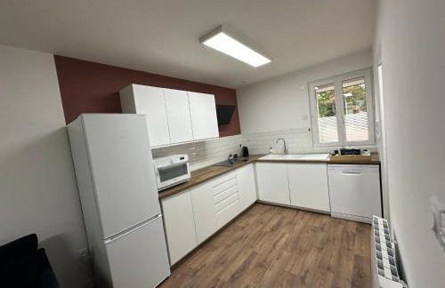 Résidence privée avec parking sécurisé - 9 personnes, 6 lits, 2 logements - Photo 23