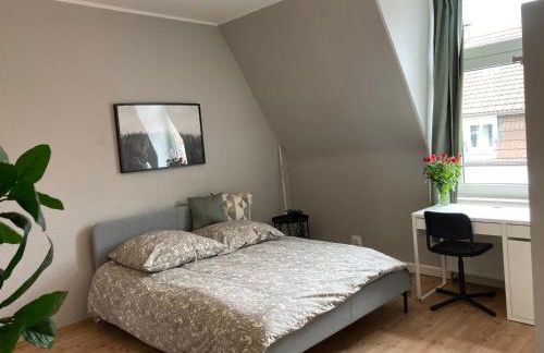 Cosy, new furniture, 10min walk to train station - Foto 3