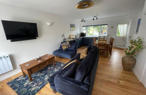 Sompting Village - Close to sea and South Downs - Photo 4