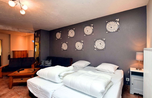 Holiday Home in Ardennes With Scenic Terrace - Photo 5