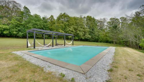 Gorgeous Victorian-Style House with Hilltop Pool! - Foto 2