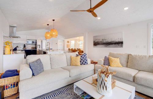 East Jordan Vacation Rental on Lake Charlevoix! - Foto 6