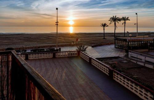 Apartamento Arenal 1a Linea de Playa - Photo 17