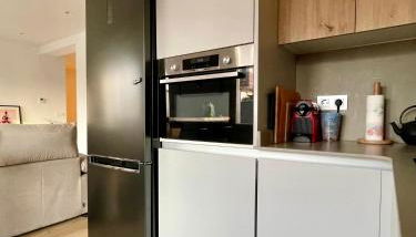 Piso de 2 habitaciones en centro, zona muy tranquila con playa a 2 min andando - Foto 5