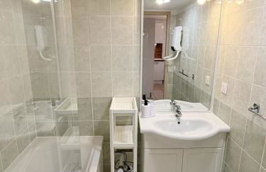 Beaune Green Lodge -Piscine et Sauna - Foto 12