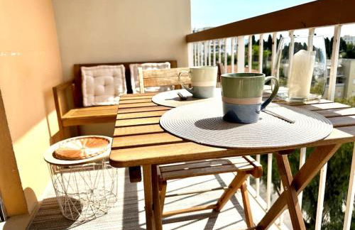 Joli 2 pièces - Proche aéroport - Terrasse vue mer - Foto 2