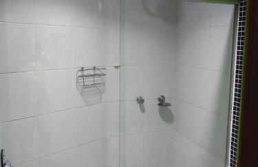 AP do LAGO, com Churrasqueira privativa , cozinha , internet no ap, rampa barco e jet, pesqueiro - B101 - Foto 31