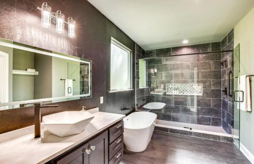 Fire Pit and Grill Lakeside Gun Barrel City Home! - Foto 12