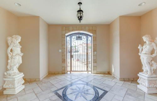 Spacious Luxe Home with Lake Access in Fort Mohave! - Foto 1