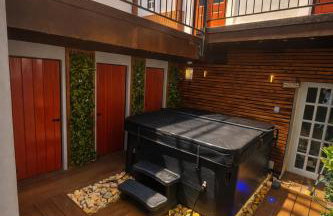 The Old Court House & Jail - Photo 4