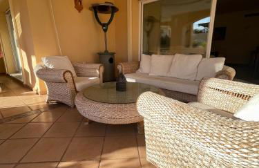 Hacienda Elviria 2 Bedroom Spacious Apartment - Photo 3