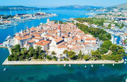 Seaview Villa Stanka with Pool and attached Jacuzzi - Photo 44