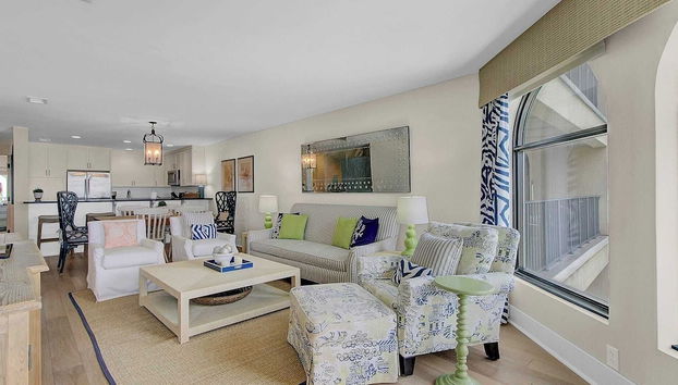 417 Seascape by Avantstay Beachfront Condo w/ Communal Pool Access - Foto 4, Interior