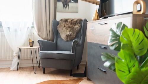 1-4 Gäste Wohnung W-Lan, Netflix, Amazon, Parken, Arbeitsplatz, 24h Check in ,Vollausgestattet Küche, Handtücher Seife u,v,m für Geschäftsreisende, Paare, Familien , - Foto 4