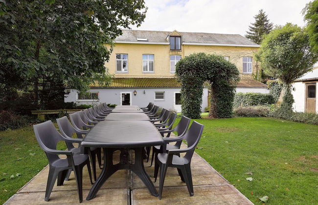 Spacious Holiday Home With Private Garden - Foto 35