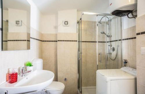 Spazioso ed accogliente a pochi passi dal centro - Photo 27