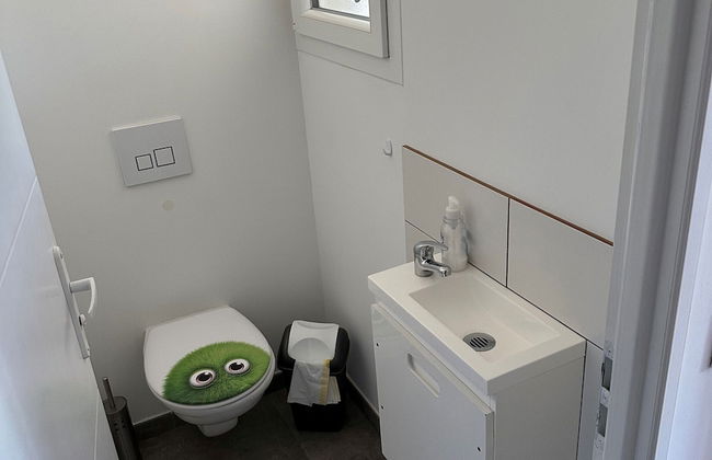 Attractive Holiday Home With Private Pool - Photo 22