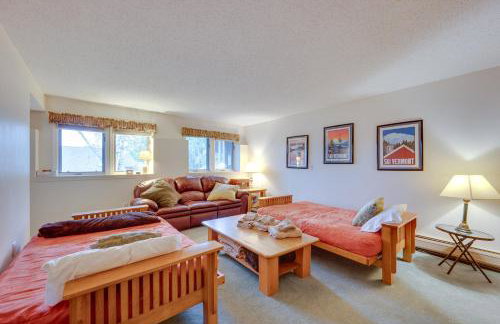 Ski-in Condo with Hot Tub on Burke Mtn Slopes! - Foto 33