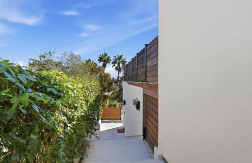 Del Mar Retreat - Laundry BBQ Firepit AC Patio - Photo 36