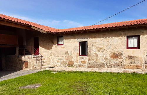 Charming house in Povoa de Lanhoso with shared pool - Foto 36