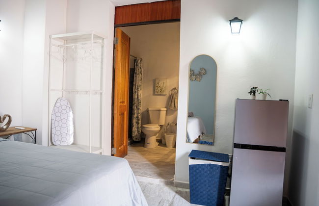 Hugo's Rental - Photo 9