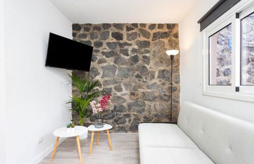 TenoHomes Sunny Terrace & Private Pool - Foto 24