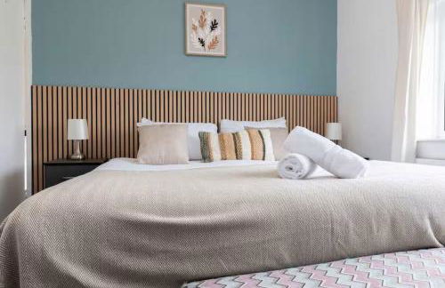 DiscountsContractorsWIFIFree ParkingSmart TV - Foto 8