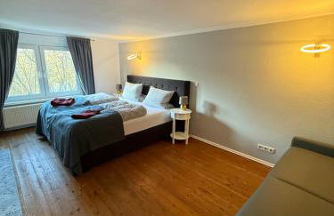 Ferienhaus für Familientreffen mit großem Garten, Parkplätzen - Photo 8