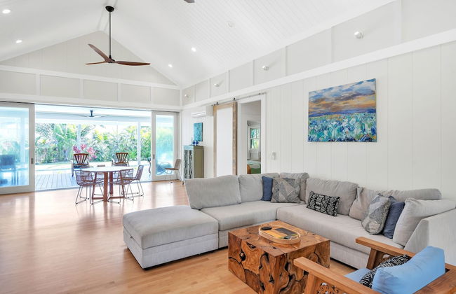 Gorgeous Renovated 1937 Plantation Style Beach House 50 Steps To The Center Of The Beach 5 Bedroom Home by RedAwning - Foto 28