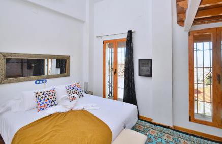 House&Cave Parking and Terrace, in the city - Foto 36