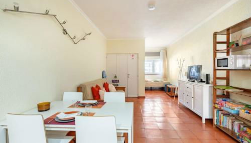 Aqua Magna Apartment - Photo 5