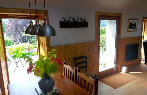 Braeside Cottage - Adorable 2 Bedroom Eco-Friendly Character Cottage - Foto 3