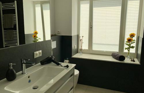 Ein Katzensprung zum Meer - 3 Zi, 2 Bäder, Balkon - Foto 9