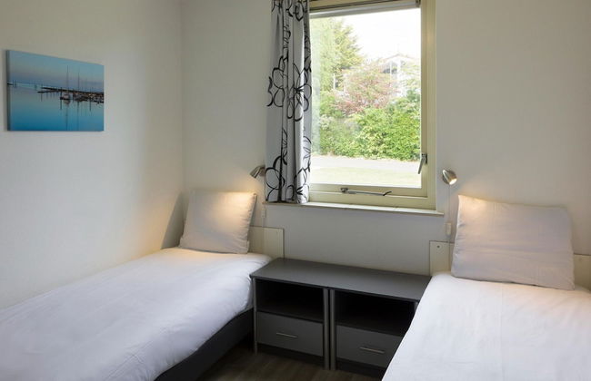 Villa in Zeeland With Sauna & Beach Access - Photo 3