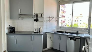 2P calme - climatisation - 70m du métro M4 Barbara - 4 pers maximum - Foto 4