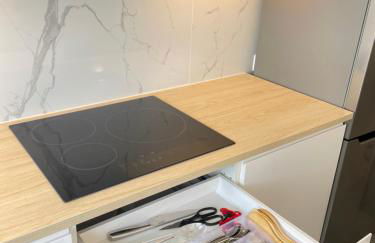 PARIS PANTIN Magnifique Appartement 4 pièces de 108m2 avec 2 PARKING intérieur - très cosy pour 1 à 12 personnes - Entièrement refait à neuf ENTIRE APARTMENT LUXURIOUS AND WARM - PANTIN PARIS 19 ème FREE WIFI GRATUIT - Foto 12