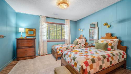 Big Yard Family Getaway - Pets OK - Grill and Hike - Foto 4