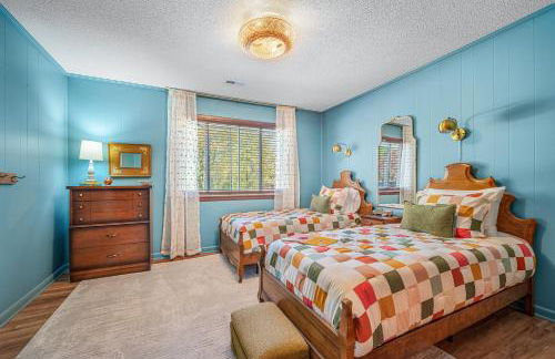 Big Yard Family Getaway - Pets OK - Grill and Hike - Foto 4