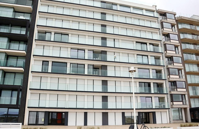 Apartment in Nieuwpoort With sea Beach - Photo 16