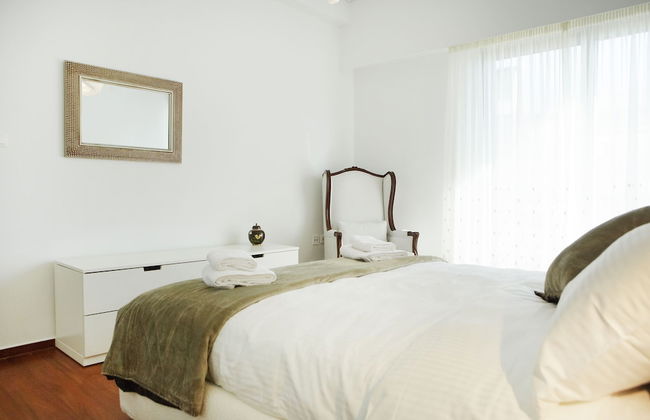 Luxury Apartment with Exceptional View - Photo 5