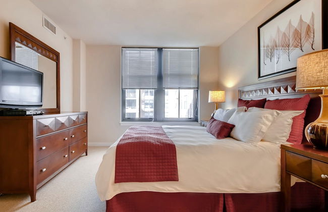 Bluebird Suites in Crystal City - Photo 8