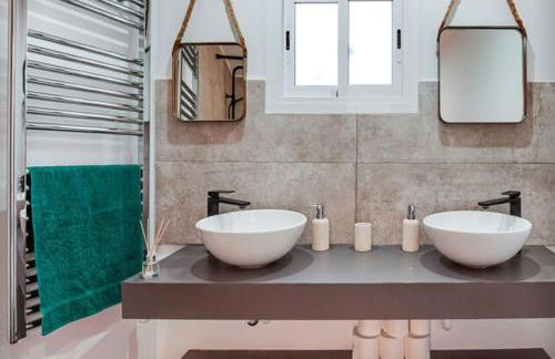 Detached villa for 6 People in Lloret de Mar with comunal Outdoor swimming pool - Foto 25