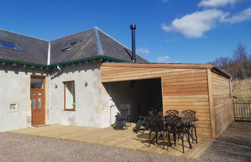 The Stables with Hot Tub - Photo 2