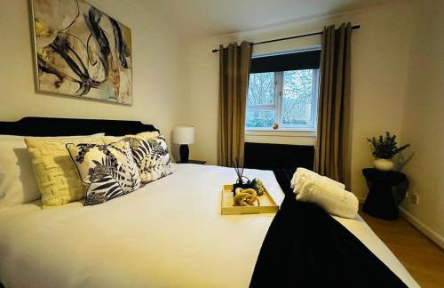 Modern 2 Bedroom Ground Floor Apartment near city centre - Photo 4