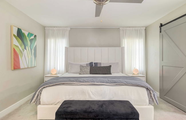 Backyard Pool, Puttinggreen, Playground Modern 5bdr White Agate by Avantstay - Foto 16